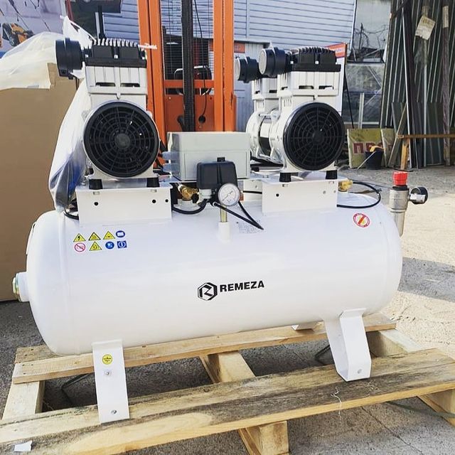 Отгрузка поршневого компрессора Remeza СБ4-100.OLD15СТ для стоматологической клиники