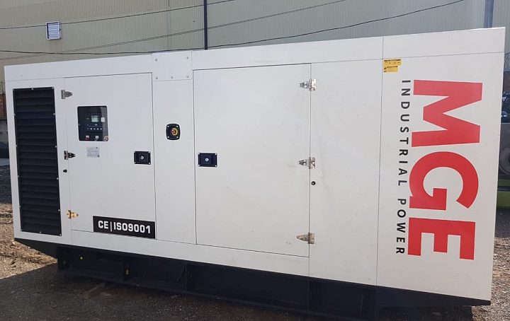 Дизельный генератор Doosan MGE 550-Т400 в кожухе