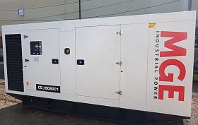 Дизельный генератор Doosan MGE 200-Т400 в кожухе — фото 1